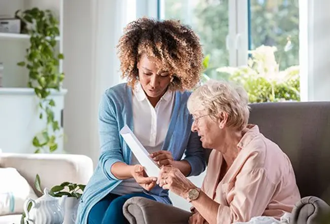 大多數(shù)患帕金森病的人都在60歲或以上。