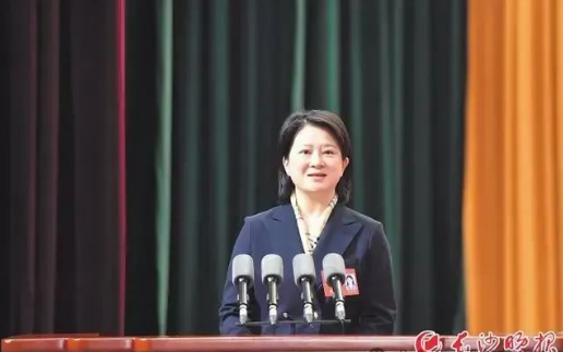 長(zhǎng)沙市政協(xié)委員姜麗波 長(zhǎng)沙市政協(xié)委員姜麗波