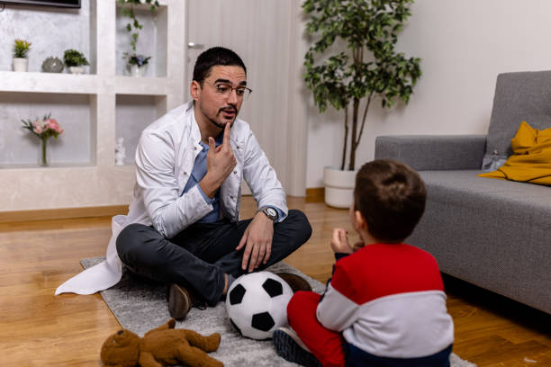 在有遺傳傾向的兒童中誘發(fā)自閉癥譜系障礙。