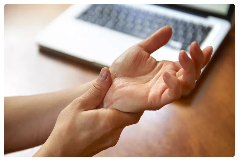 強(qiáng)直性脊柱炎對身體的6種影響，你了解嗎？