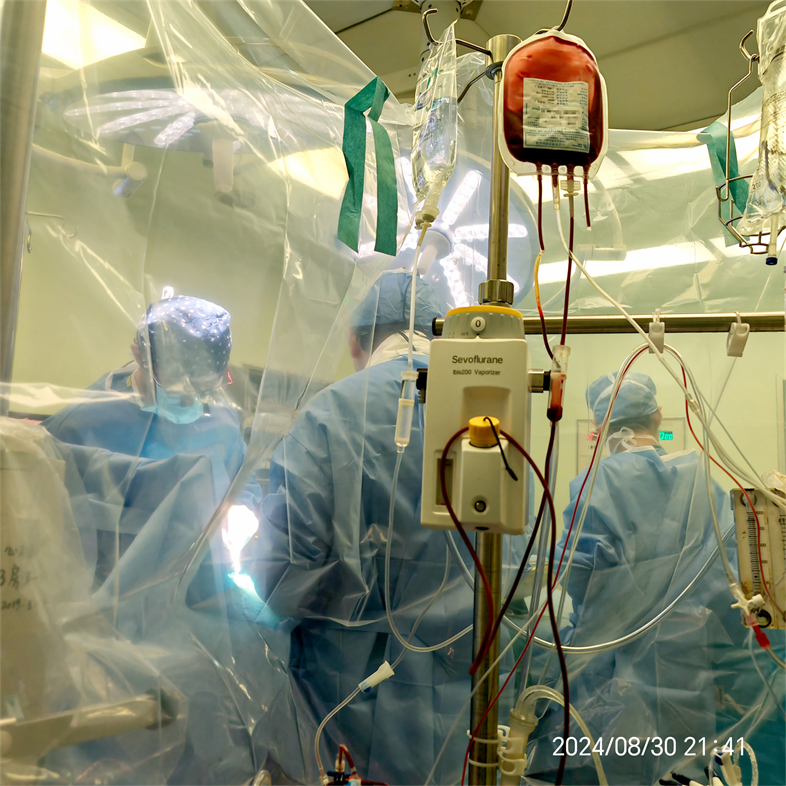 國(guó)內(nèi)首例以自體造血干細(xì)胞作為體外循環(huán)管路預(yù)充液的新生兒先心病外科手術(shù)